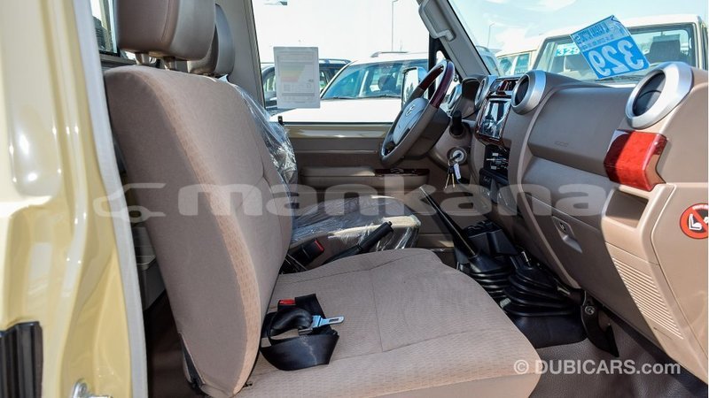 Big with watermark toyota land cruiser abhasia import dubai 2138