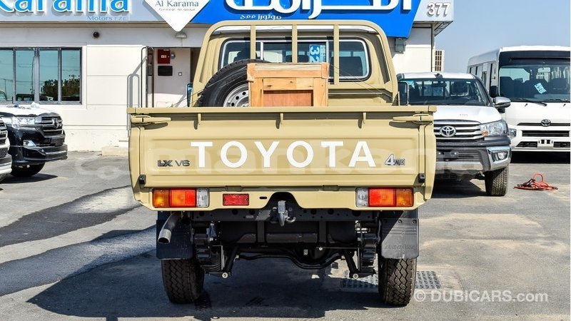 Big with watermark toyota land cruiser abhasia import dubai 2138