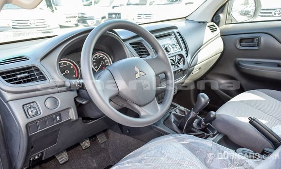 Buy Import Mitsubishi L200 White Car in Import - Dubai in Abhasia Buy Import Mitsubishi L200 White Car in Import - Dubai in Abhasia