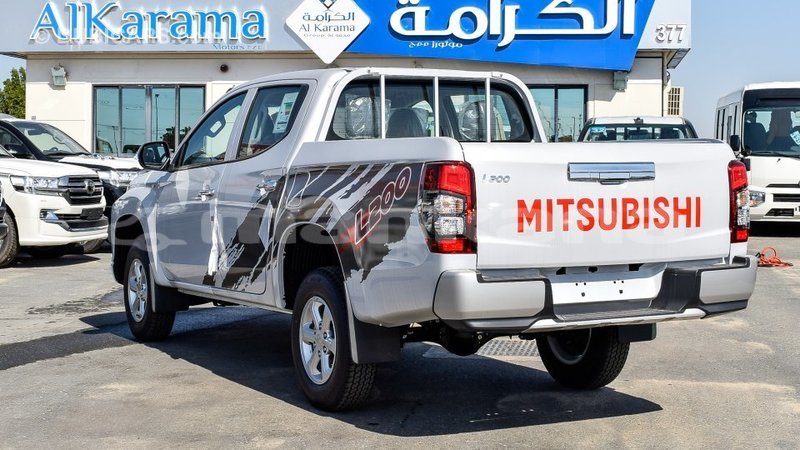 Big with watermark mitsubishi l200 abhasia import dubai 2139