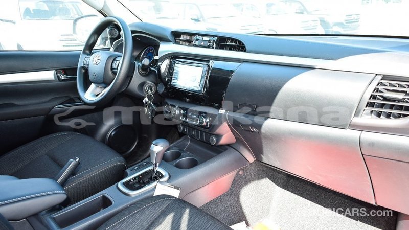 Big with watermark toyota hilux abhasia import dubai 2140