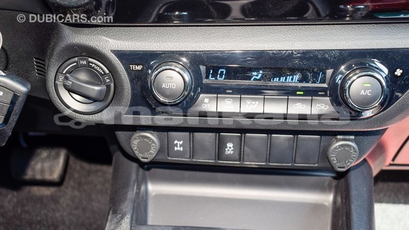 Big with watermark toyota hilux abhasia import dubai 2140