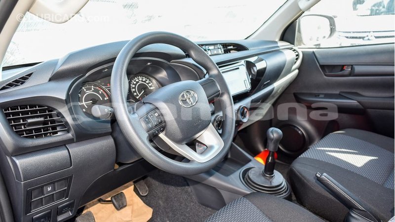 Big with watermark toyota hilux abhasia import dubai 2142