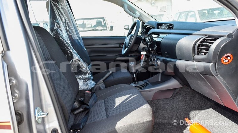 Big with watermark toyota hilux abhasia import dubai 2142