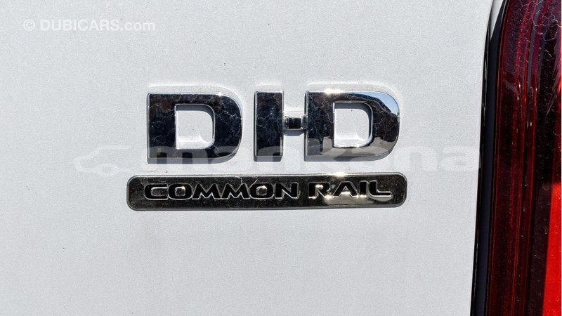 Big with watermark mitsubishi l200 abhasia import dubai 2143