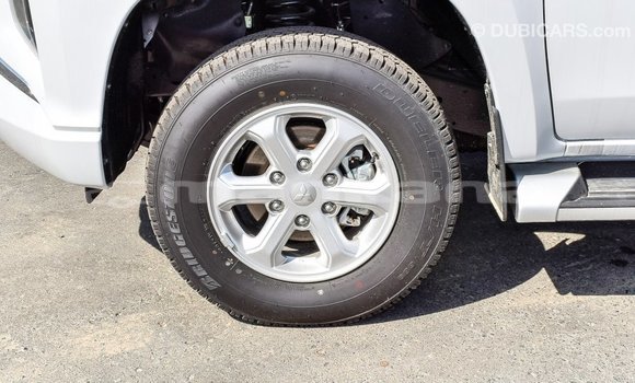 Buy Import Mitsubishi L200 White Car in Import - Dubai in Abhasia Buy Import Mitsubishi L200 White Car in Import - Dubai in Abhasia