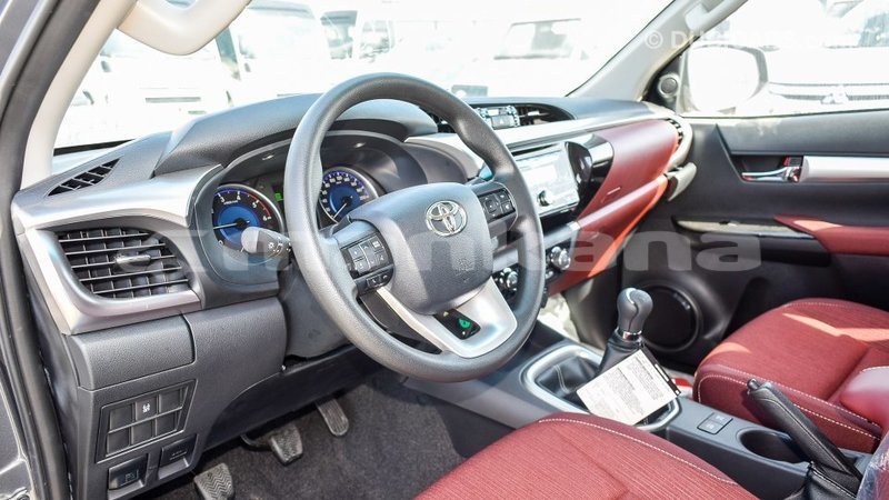 Big with watermark toyota hilux abhasia import dubai 2145