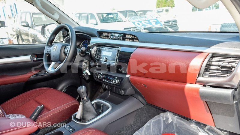 Big with watermark toyota hilux abhasia import dubai 2145