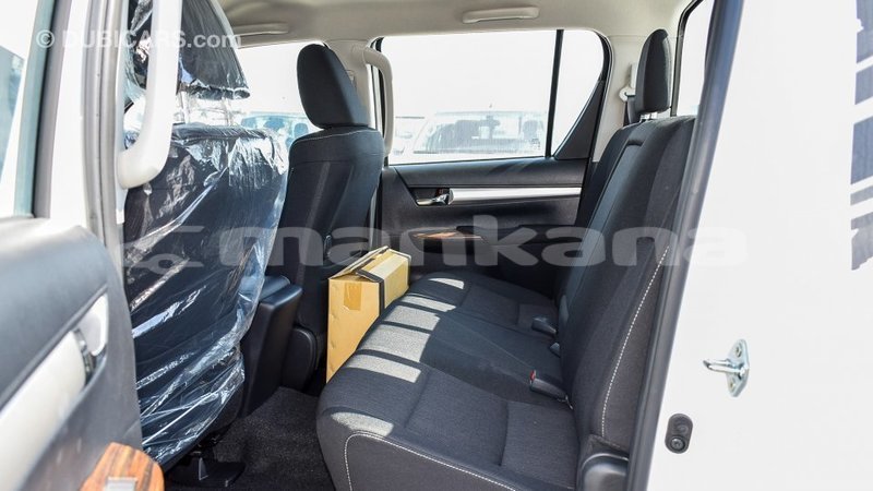 Big with watermark toyota hilux abhasia import dubai 2147