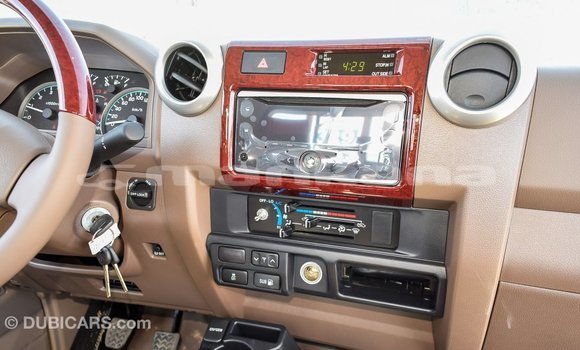 Buy Import Toyota Land Cruiser Beige Car in Import - Dubai in Abhasia Buy Import Toyota Land Cruiser Beige Car in Import - Dubai in Abhasia