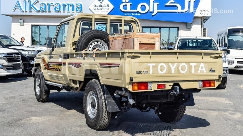 Big with watermark toyota land cruiser abhasia import dubai 2148