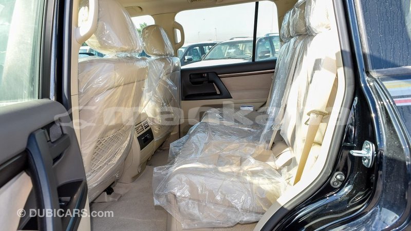 Big with watermark toyota land cruiser abhasia import dubai 2150