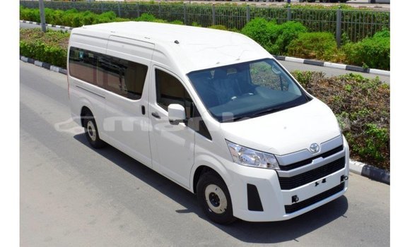 Buy Import Toyota Hiace White Car in Import - Dubai in Abhasia Buy Import Toyota Hiace White Car in Import - Dubai in Abhasia