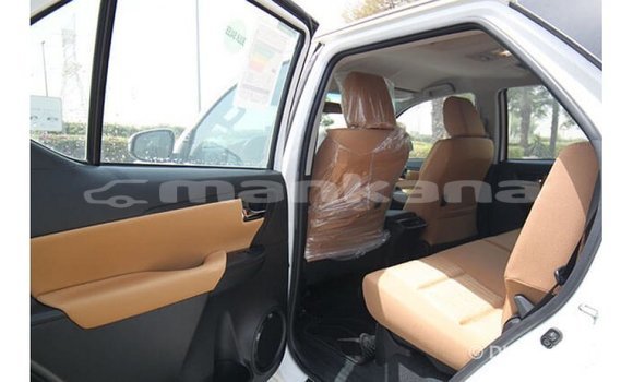Buy Import Toyota Fortuner White Car in Import - Dubai in Abhasia Buy Import Toyota Fortuner White Car in Import - Dubai in Abhasia