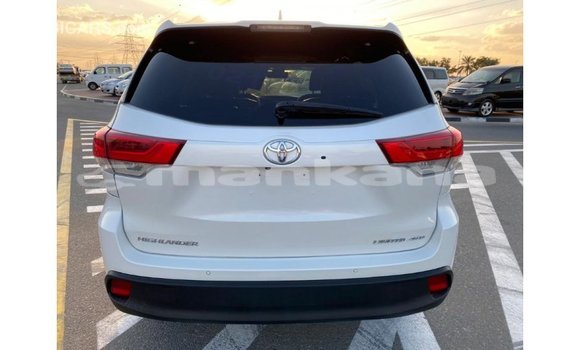 Buy Import Toyota Highlander White Car in Import - Dubai in Abhasia Buy Import Toyota Highlander White Car in Import - Dubai in Abhasia