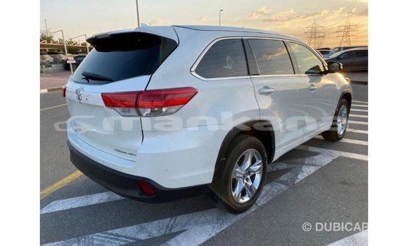 Buy Import Toyota Highlander White Car in Import - Dubai in Abhasia Buy Import Toyota Highlander White Car in Import - Dubai in Abhasia