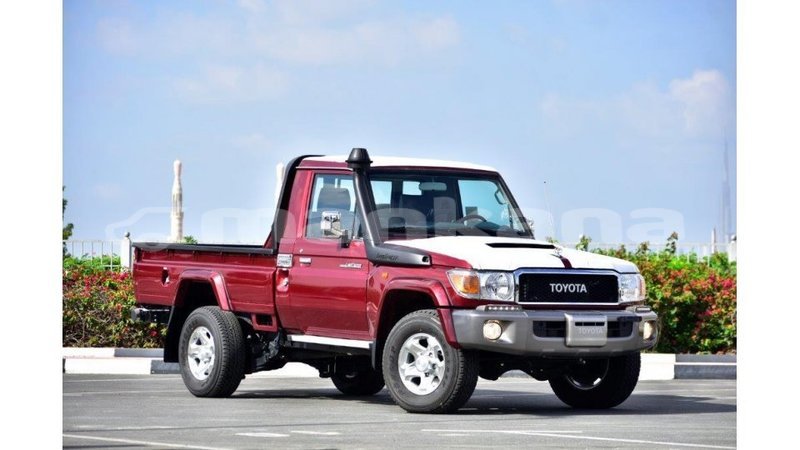 Big with watermark toyota land cruiser abhasia import dubai 2174