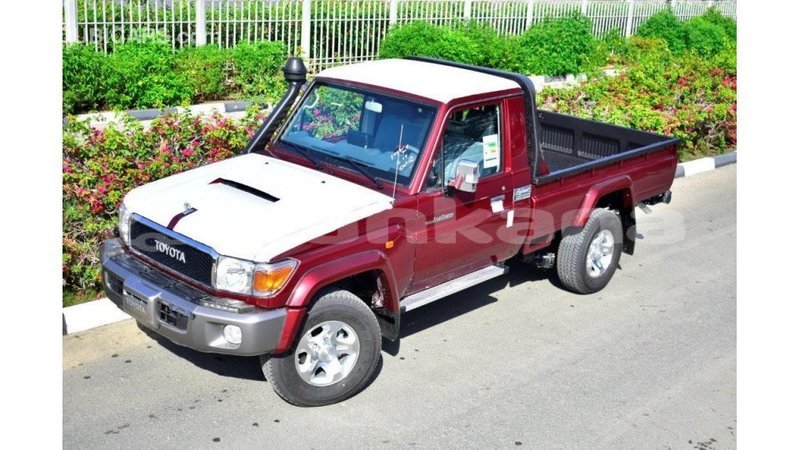 Big with watermark toyota land cruiser abhasia import dubai 2174