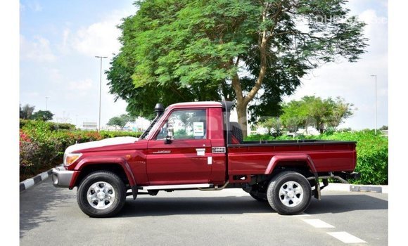 Buy Import Toyota Land Cruiser Red Car in Import - Dubai in Abhasia Buy Import Toyota Land Cruiser Red Car in Import - Dubai in Abhasia