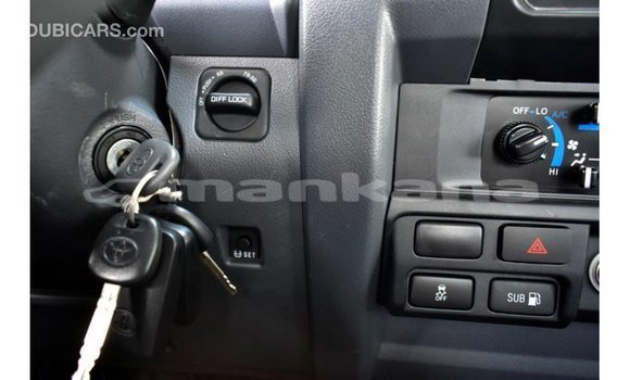 Buy Import Toyota Land Cruiser Red Car in Import - Dubai in Abhasia Buy Import Toyota Land Cruiser Red Car in Import - Dubai in Abhasia