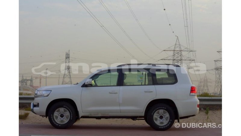 Big with watermark toyota land cruiser abhasia import dubai 2188