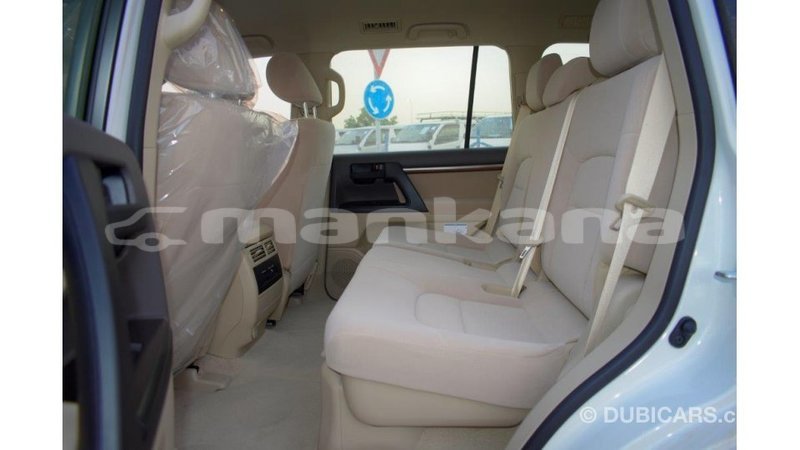 Big with watermark toyota land cruiser abhasia import dubai 2188