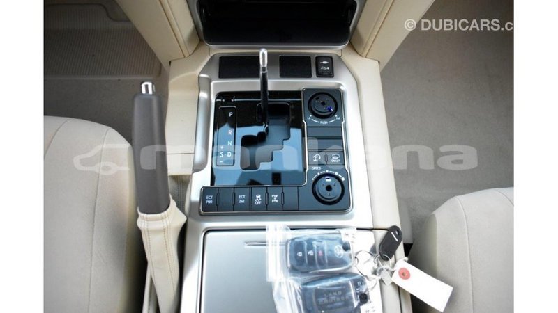 Big with watermark toyota land cruiser abhasia import dubai 2188