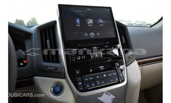 Buy Import Toyota Land Cruiser White Car in Import - Dubai in Abhasia Buy Import Toyota Land Cruiser White Car in Import - Dubai in Abhasia