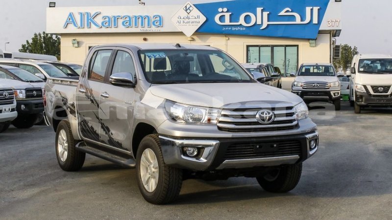 Big with watermark toyota hilux abhasia import dubai 2195
