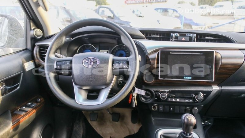 Big with watermark toyota hilux abhasia import dubai 2195