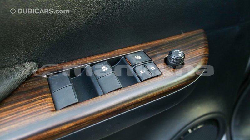 Big with watermark toyota hilux abhasia import dubai 2195