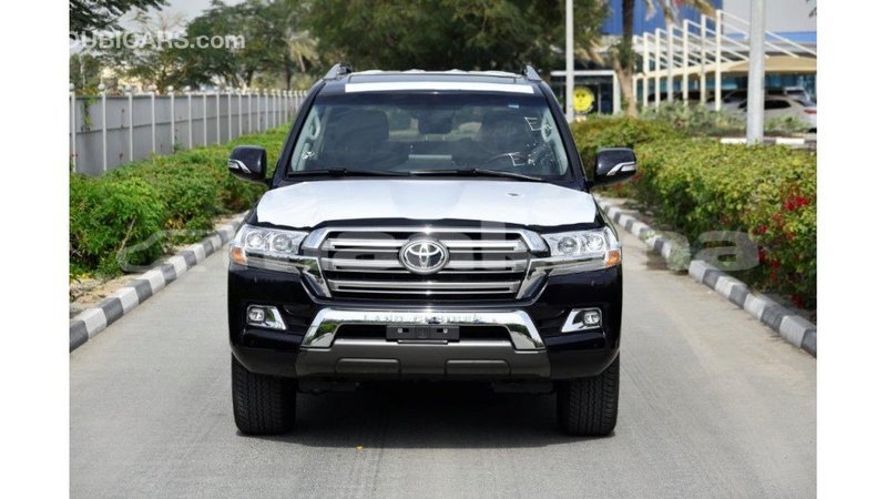 Big with watermark toyota land cruiser abhasia import dubai 2198