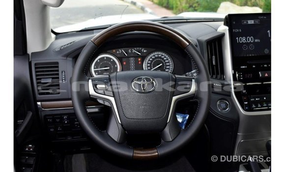 Buy Import Toyota Land Cruiser Black Car in Import - Dubai in Abhasia Buy Import Toyota Land Cruiser Black Car in Import - Dubai in Abhasia