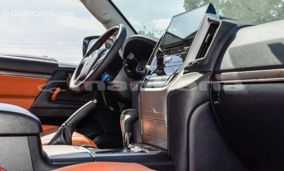 Buy Import Toyota Land Cruiser White Car in Import - Dubai in Abhasia Buy Import Toyota Land Cruiser White Car in Import - Dubai in Abhasia