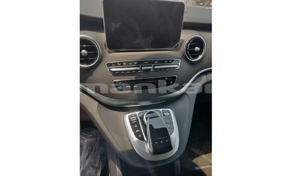 Buy Import Mercedes-Benz 250 Black Car in Import - Dubai in Abhasia Buy Import Mercedes-Benz 250 Black Car in Import - Dubai in Abhasia