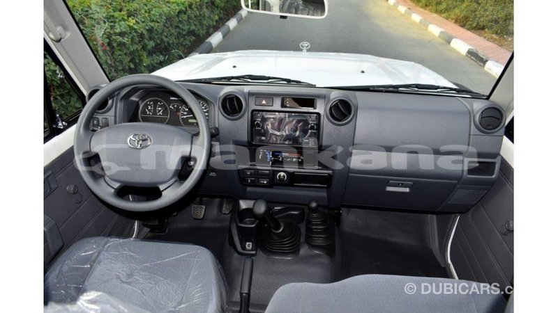 Big with watermark toyota land cruiser abhasia import dubai 2205