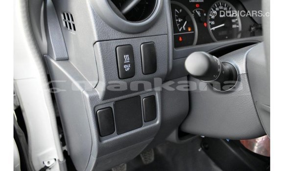 Buy Import Toyota Land Cruiser White Car in Import - Dubai in Abhasia Buy Import Toyota Land Cruiser White Car in Import - Dubai in Abhasia