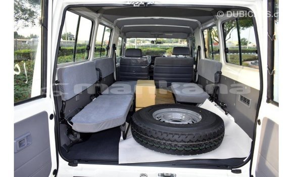 Buy Import Toyota Land Cruiser White Car in Import - Dubai in Abhasia Buy Import Toyota Land Cruiser White Car in Import - Dubai in Abhasia