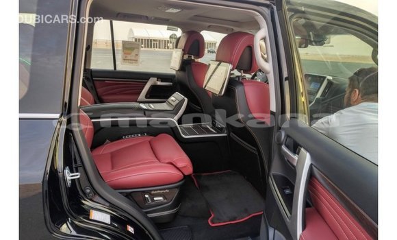 Buy Import Toyota Land Cruiser Black Car in Import - Dubai in Abhasia Buy Import Toyota Land Cruiser Black Car in Import - Dubai in Abhasia