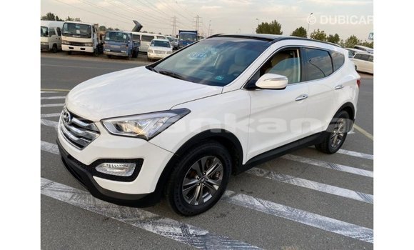 Buy Import Hyundai Santa Fe White Car in Import - Dubai in Abhasia Buy Import Hyundai Santa Fe White Car in Import - Dubai in Abhasia