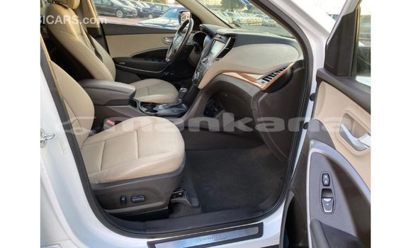 Buy Import Hyundai Santa Fe White Car in Import - Dubai in Abhasia Buy Import Hyundai Santa Fe White Car in Import - Dubai in Abhasia