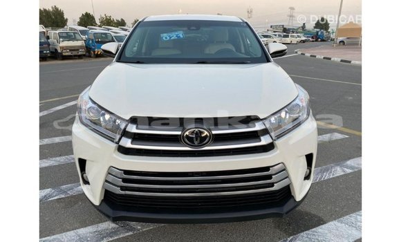 Buy Import Toyota Highlander White Car in Import - Dubai in Abhasia Buy Import Toyota Highlander White Car in Import - Dubai in Abhasia