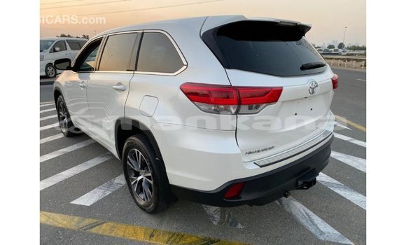 Buy Import Toyota Highlander White Car in Import - Dubai in Abhasia Buy Import Toyota Highlander White Car in Import - Dubai in Abhasia
