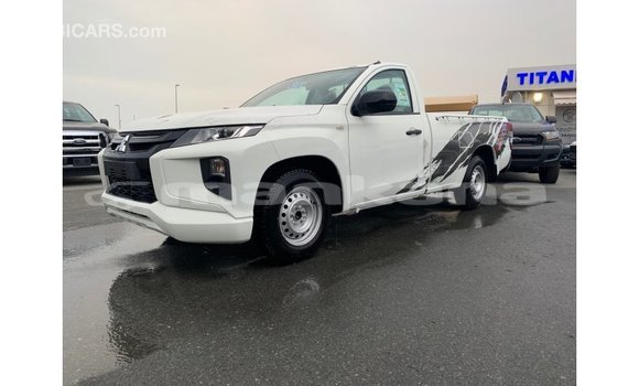Buy Import Mitsubishi L200 White Car in Import - Dubai in Abhasia Buy Import Mitsubishi L200 White Car in Import - Dubai in Abhasia
