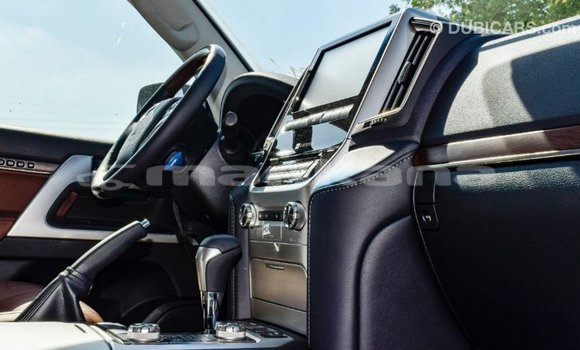 Buy Import Toyota Land Cruiser Black Car in Import - Dubai in Abhasia Buy Import Toyota Land Cruiser Black Car in Import - Dubai in Abhasia
