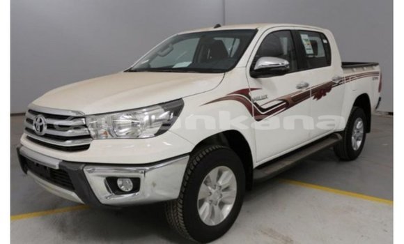 Buy Import Toyota Hilux White Car in Import - Dubai in Abhasia Buy Import Toyota Hilux White Car in Import - Dubai in Abhasia