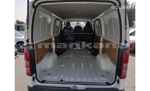 Buy Import Toyota DA White Truck in Import - Dubai in Abhasia Buy Import Toyota DA White Truck in Import - Dubai in Abhasia