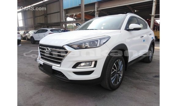 Buy Import Hyundai Tucson White Car in Import - Dubai in Abhasia Buy Import Hyundai Tucson White Car in Import - Dubai in Abhasia