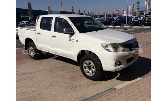 Buy Import Toyota Hilux White Car in Import - Dubai in Abhasia Buy Import Toyota Hilux White Car in Import - Dubai in Abhasia