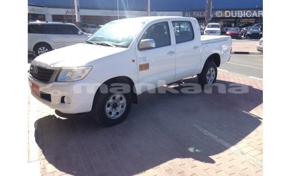 Buy Import Toyota Hilux White Car in Import - Dubai in Abhasia Buy Import Toyota Hilux White Car in Import - Dubai in Abhasia